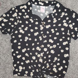 Button up shirt, No Boundaries, size small